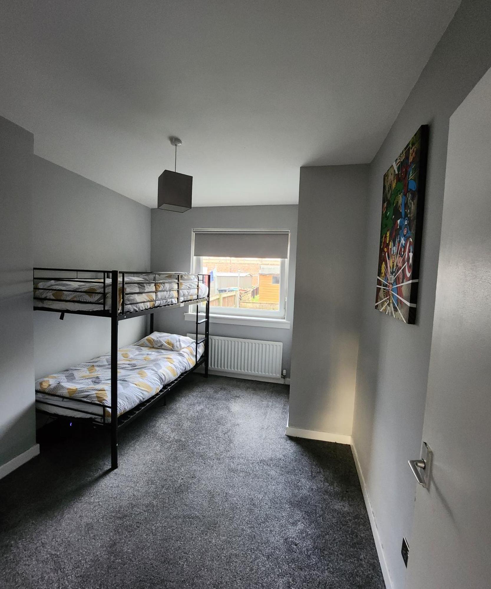 Fm Homes & Apartments 3 Bedroom Motherwell Exterior photo