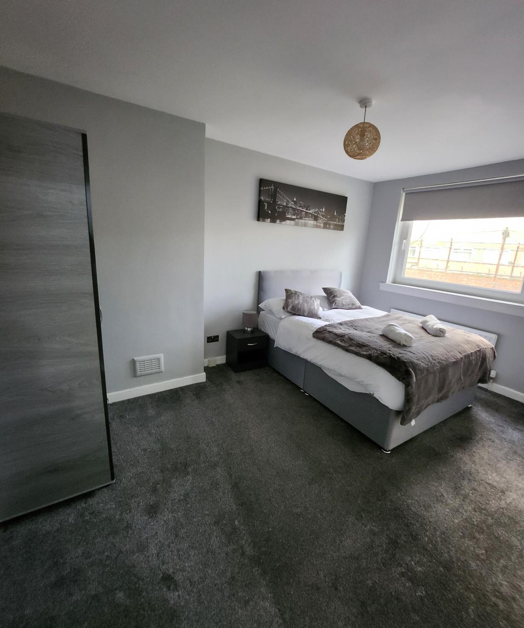 Fm Homes & Apartments 3 Bedroom Motherwell Exterior photo