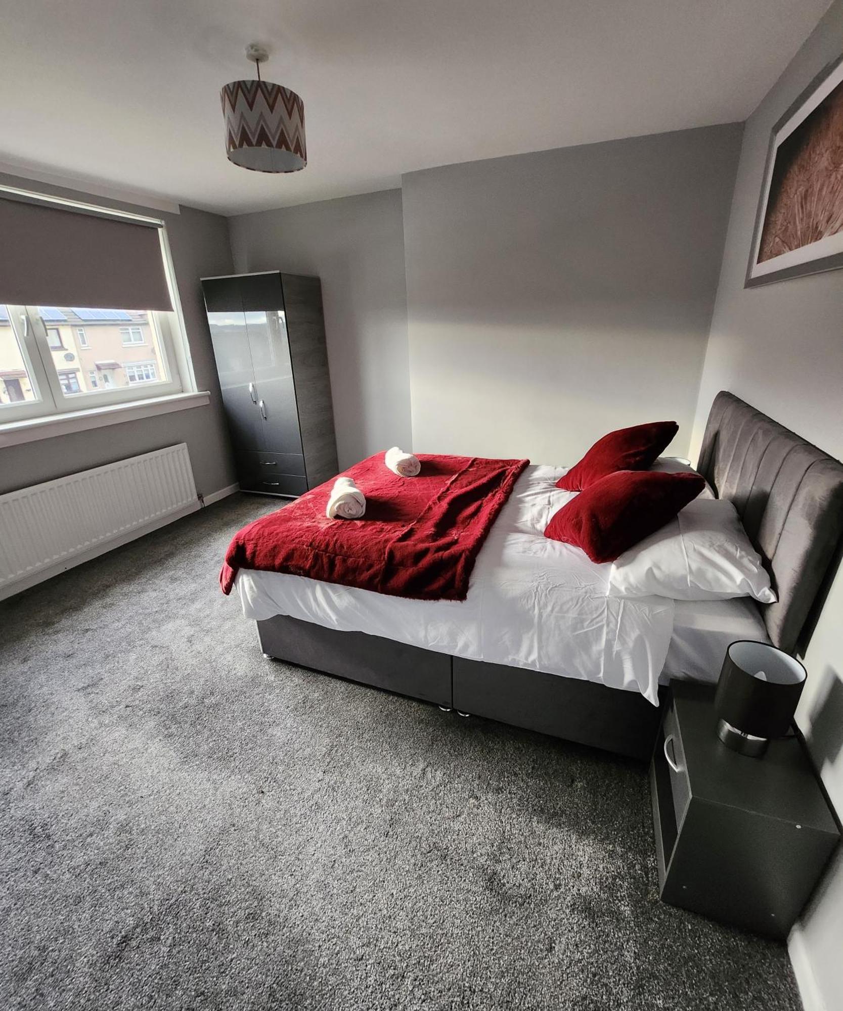 Fm Homes & Apartments 3 Bedroom Motherwell Exterior photo